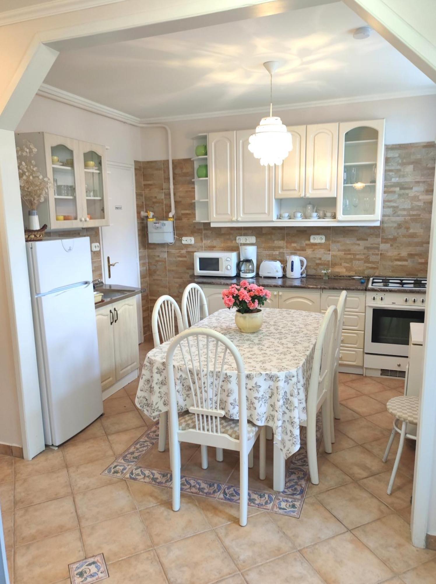 Strandfuerdo Apartman Эгер Экстерьер фото